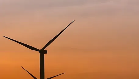 India’s Renewable Energy Firms Struggle With Weather Forecasts, Risk Grid Penalties 