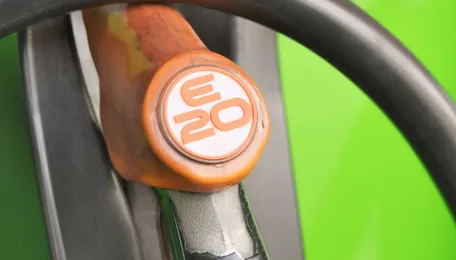 Govt Admits E20 Reduces Mileage, Ethanol Surplus Spurs Export Push Amid E20 Backlash 
