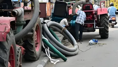 Chennai Footpath Encroachments Expose Gaps In Road Safety