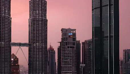 Petronas to Raise Malaysia Dividend 19% to $7.8 Billion for 2027