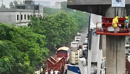 Kochi Metro Begins Girder Installation On ₹1957 Crore Pink Line Extension