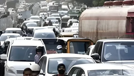 Pune Traffic Plan Puts Decongestion Before Challans