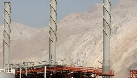 Israel Strikes Iran's Largest Gas Field as Tehran Retaliates Against Gulf Energy Infrastructure 