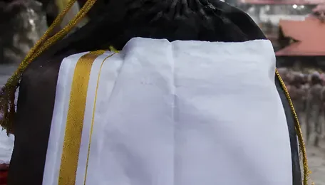 Tamil Nadu Free Dhoti Scheme Faces Sabarimala Resale Questions