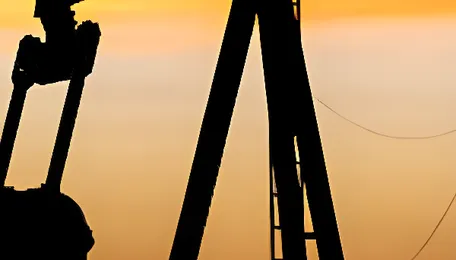 Crude falls 2% on profit booking; Brent near $100