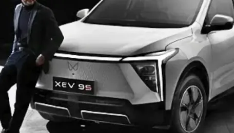 Mahindra XEV 9S Vs XEV 9e: Which Electric SUV Makes More Sense? - E