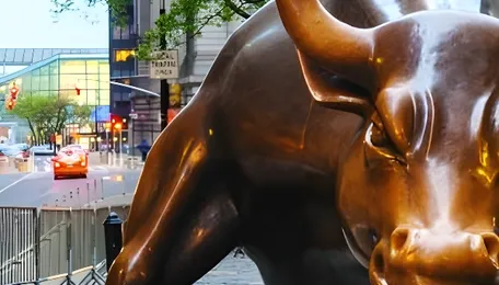 Wall Street Banks Raise Oil Price Forecasts as Supply Fears Deepen