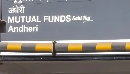 Mumbai AMFI Takes Over Andheri Metro Station With Mutual Funds Sahi Hai Campaign