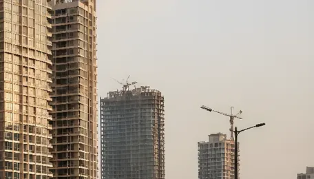 Mumbai Luxury Housing Holds Up as Affordable Sales Lose Ground