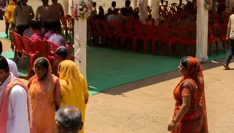Beed Drought Relief Brings Rs 25,000 Aid for Mass Weddings
