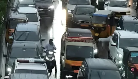 Hyderabad Traffic Curbs Hit Jubilee Hills Corridor