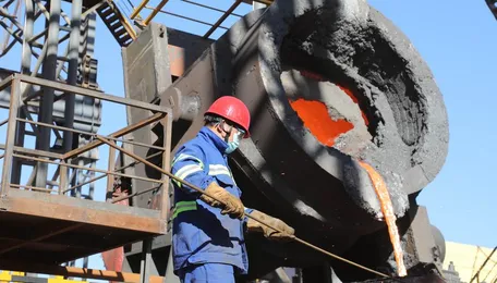 Zimbabwean official hails Chinese-invested firm for increasing steel production