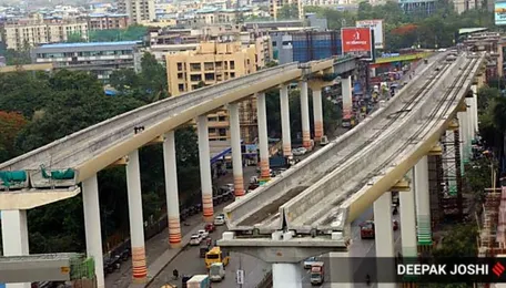 MMRDA installed 58-meter-long steel span in Ghatkopar, Mumbai Metro Line 4 nears completion