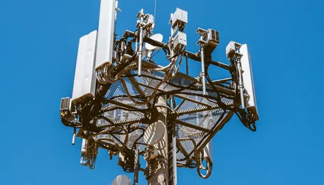 U Mobile, HLGY Energy Sign 5G Deal for 3 Solar Uses [2026] - https://tech