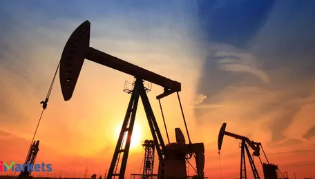 Oil nearly flat as macroeconomic concerns contend with tighter US supply