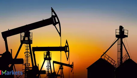 Oil prices on track for fourth straight week of gains