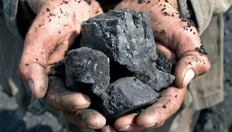 South Africa May Coal Exports Fall 15.1% From April'S Peak