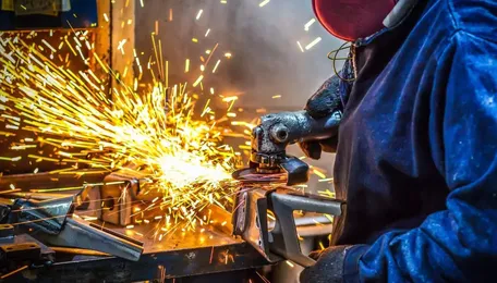 India's small steelmakers face production cuts amid LNG shortages due to Iran war