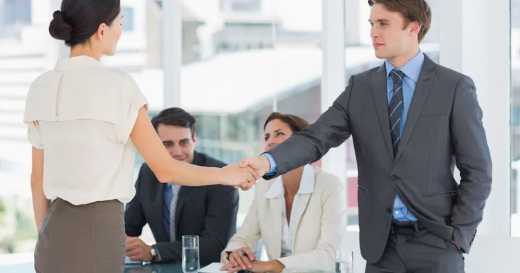 Why Do We Need More Women In Sales